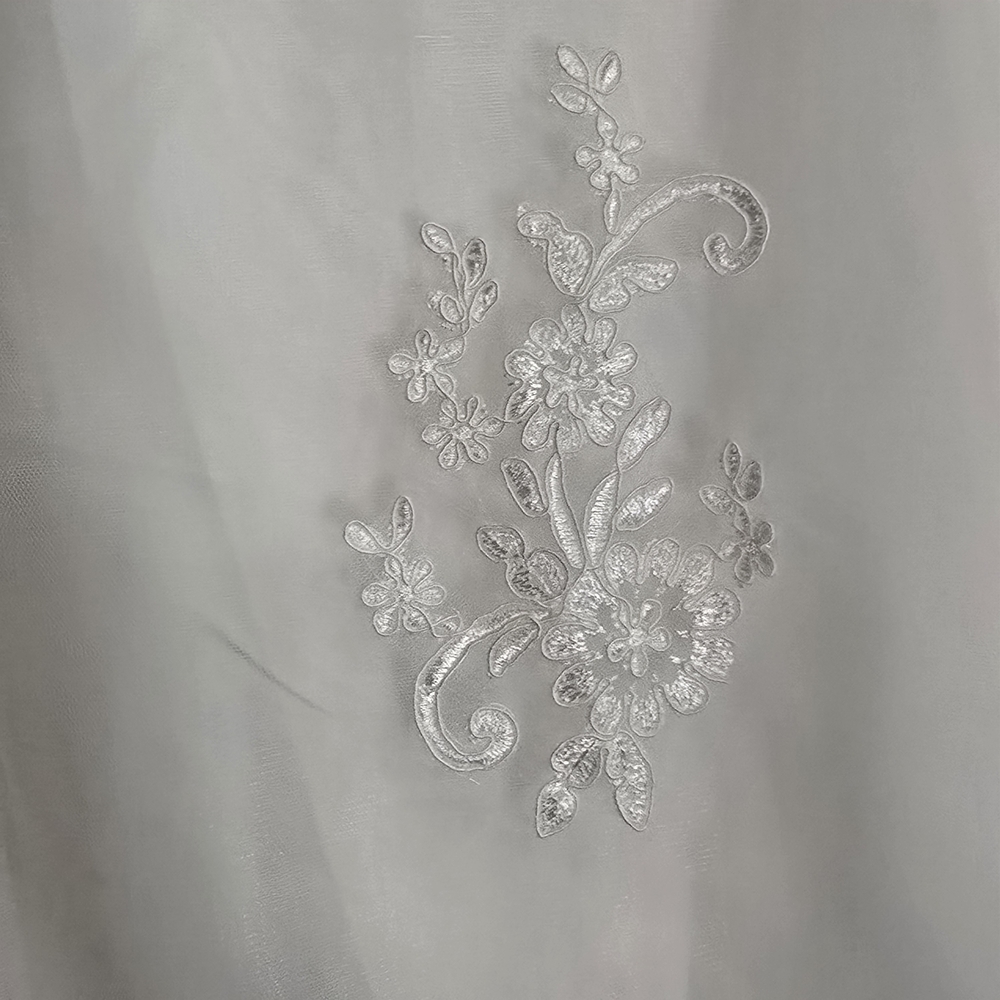 NWOT Elegant White Wedding Gown With Floral Lace Bodice Tulle Overlay Size 2 - Picture 11 of 13